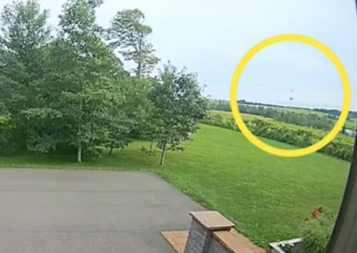 Κάμερα σπιτιού καταγράφει χτύπημα μετεωρίτη στον Καναδά